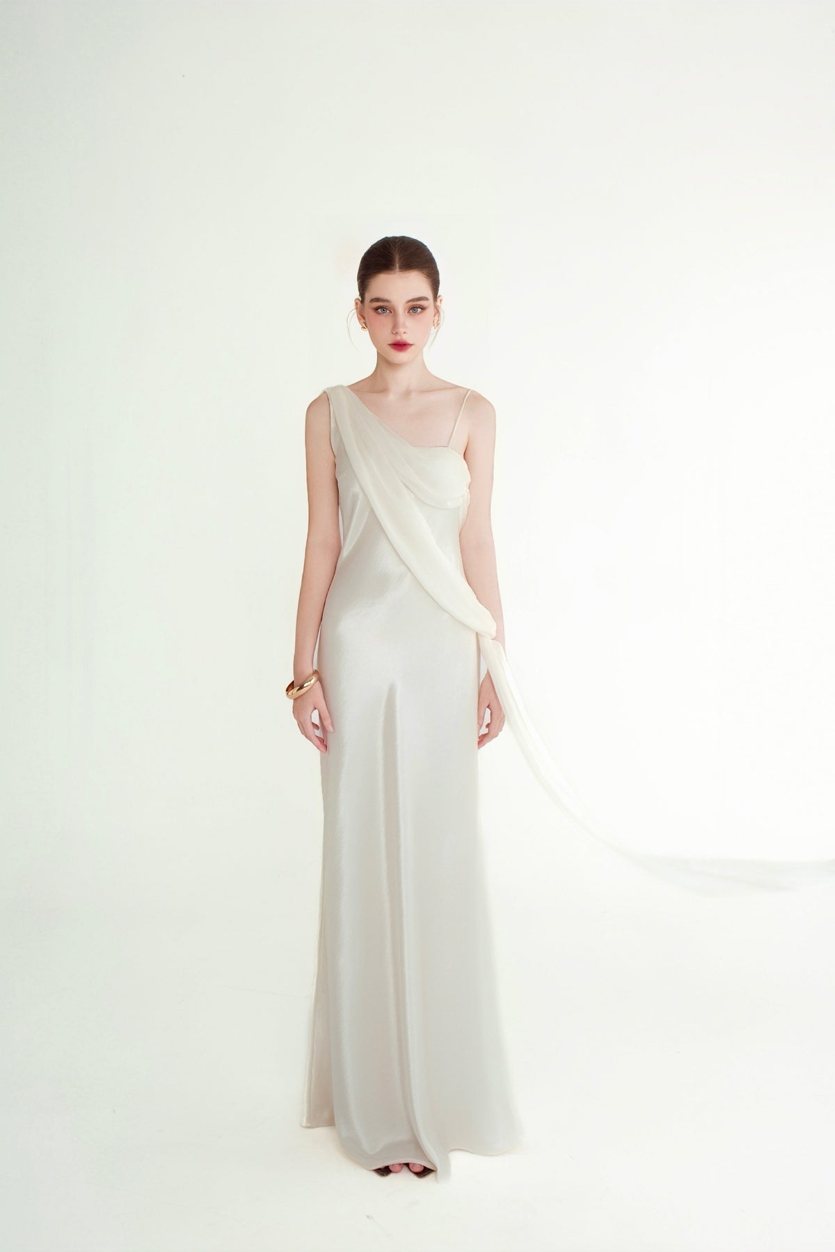 Elara Dress by Emchic