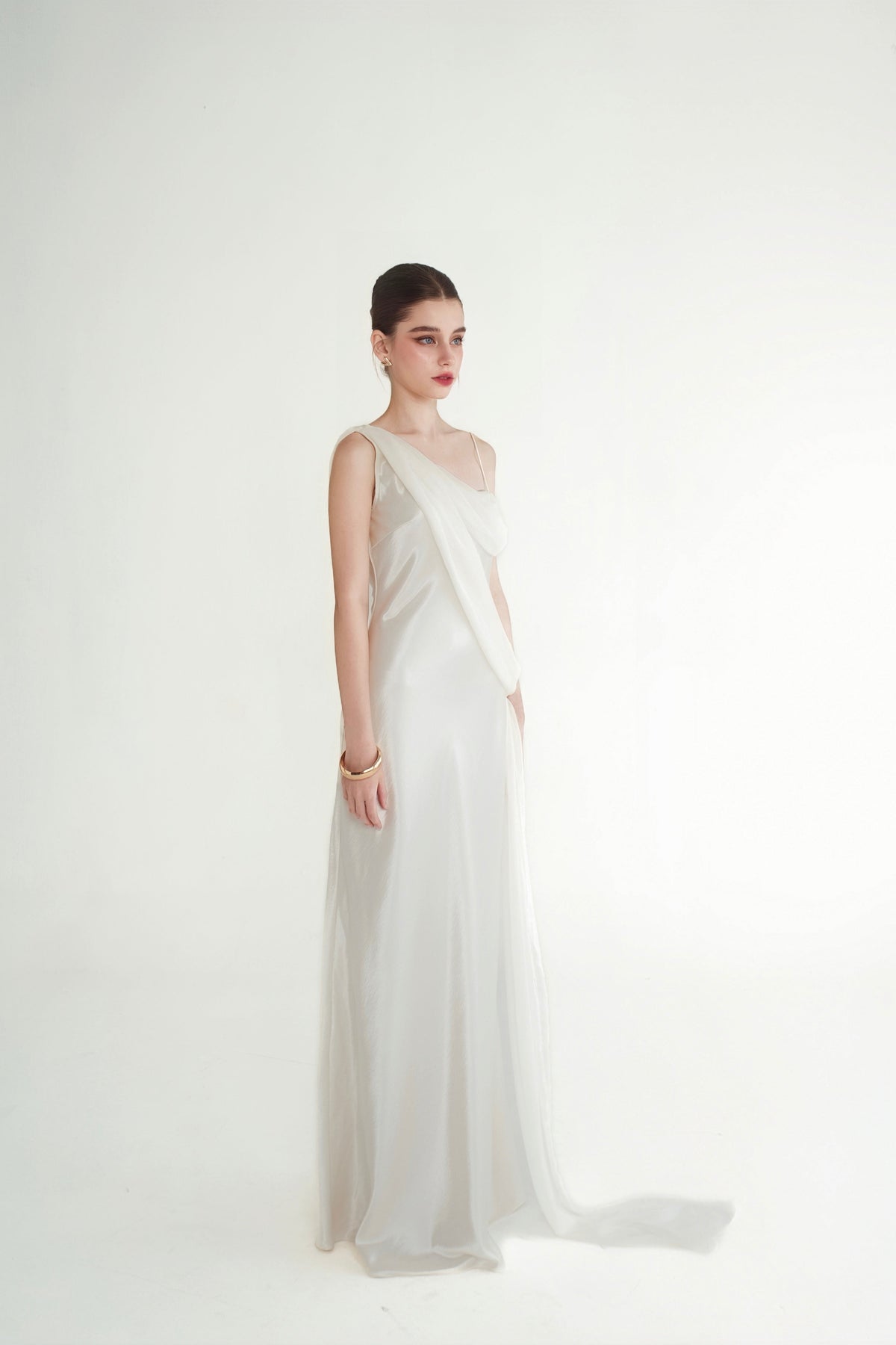 Elara Dress by Emchic