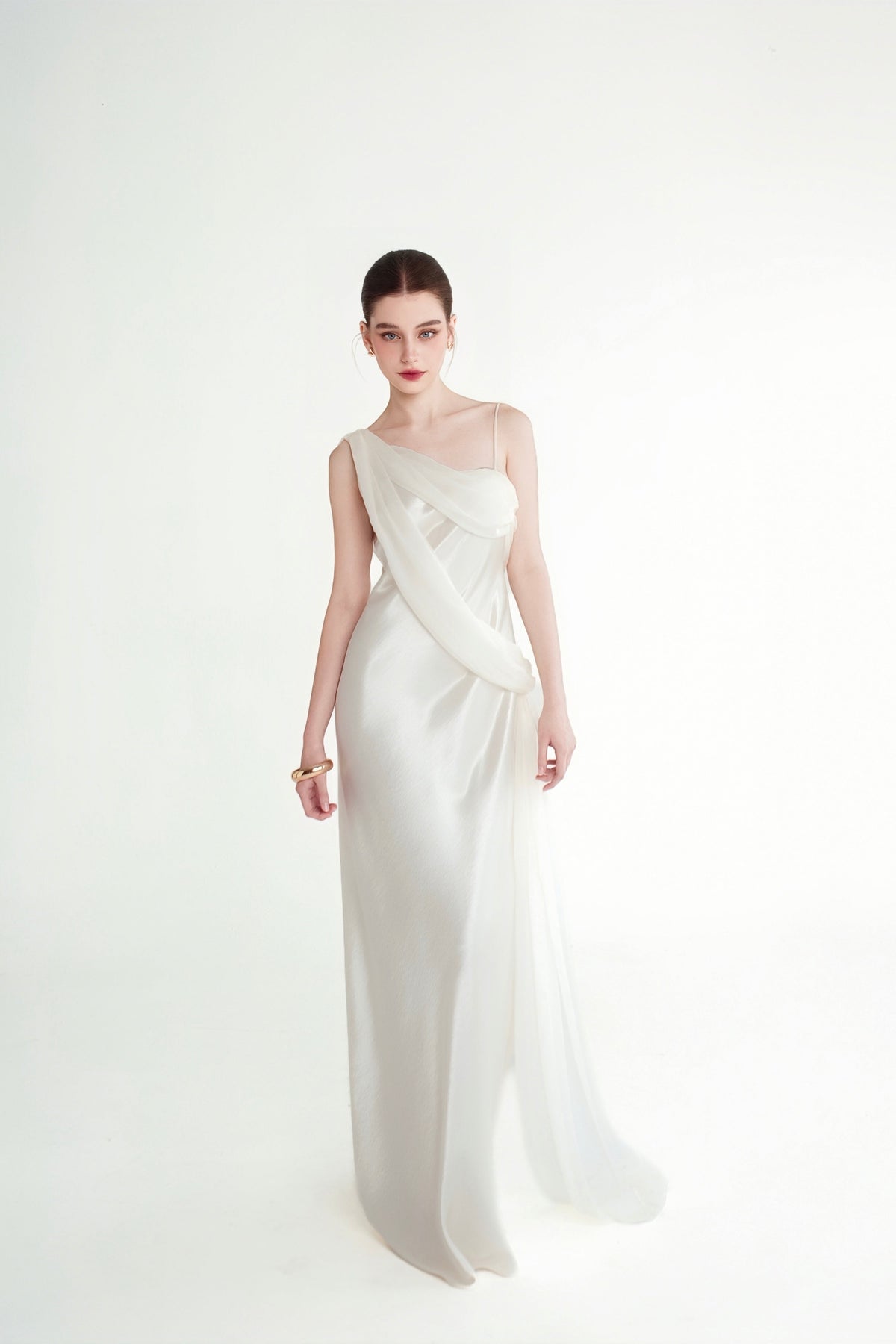 Elara Dress by Emchic
