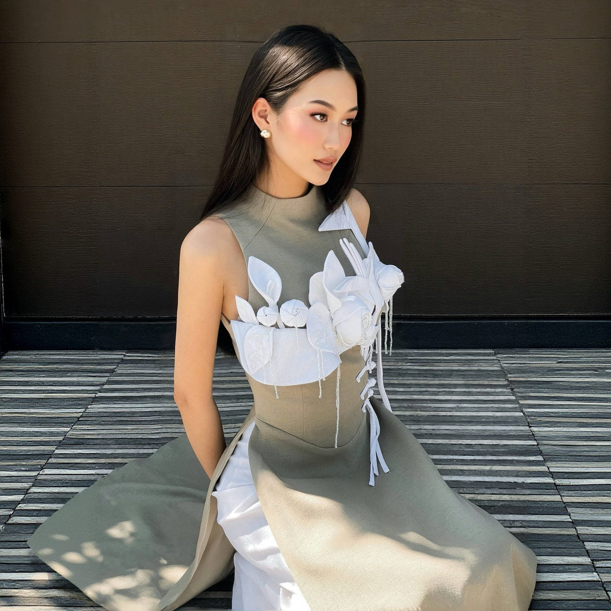 Ao Dai "Bạch Uyển" by Keira Tong