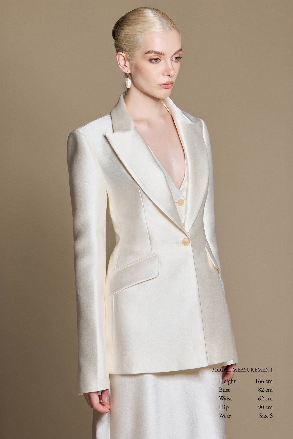 Origin Blazer by HUONG Boutique