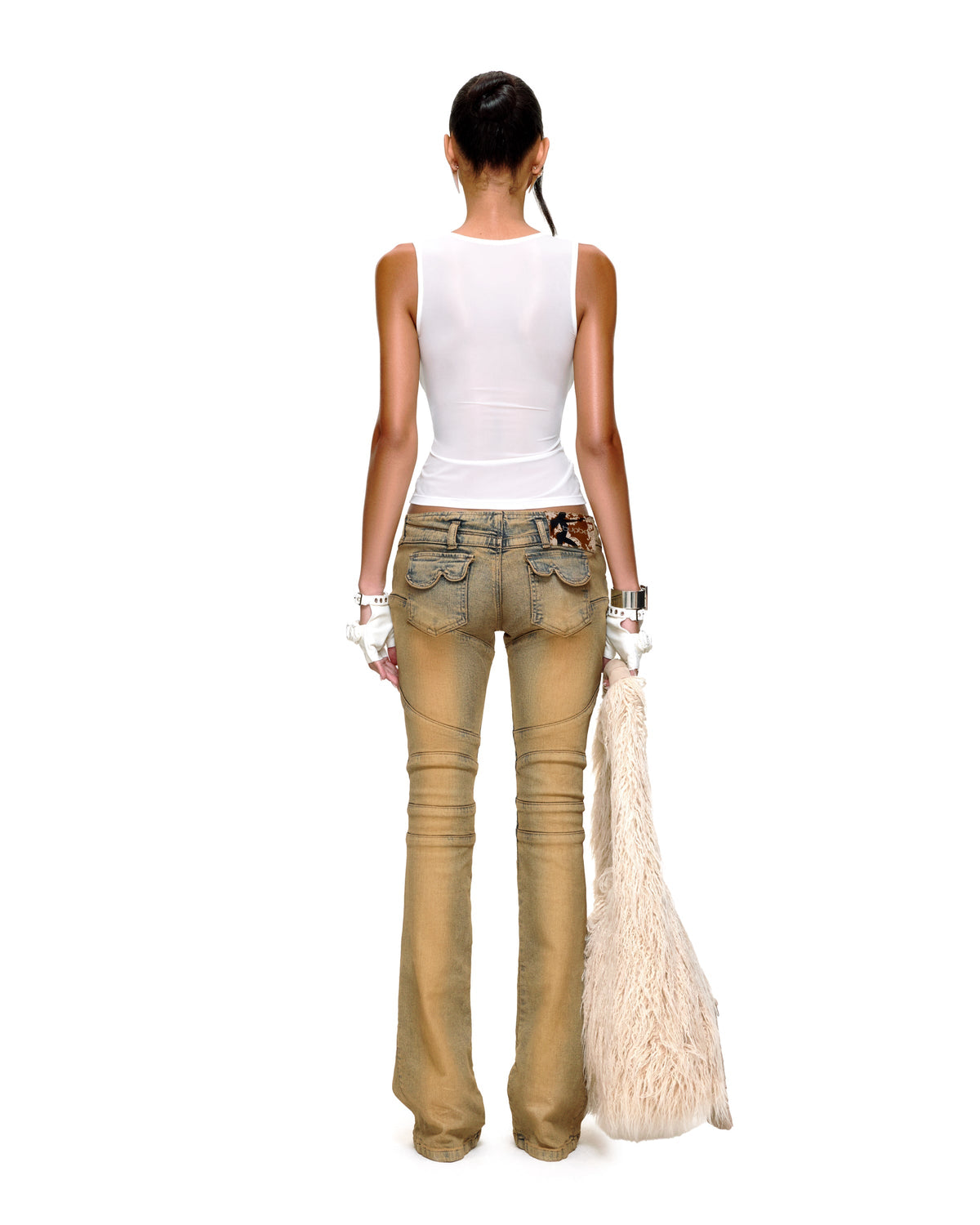 VESS TOP (WHITE) by BUPBES