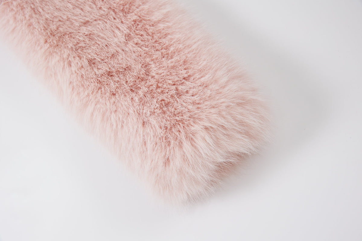 "Guest" Fur Pink by Sultry Virgin