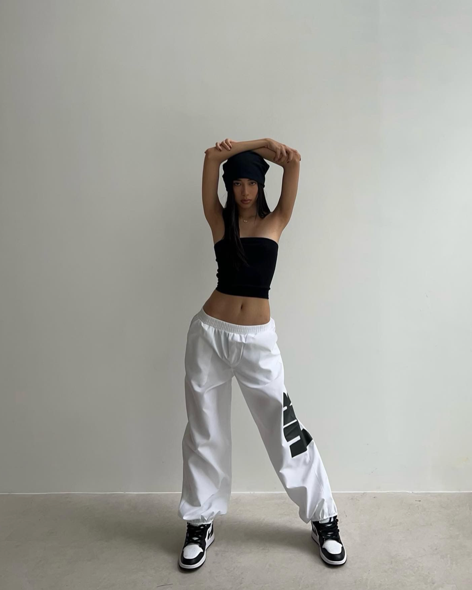 HR WHITE PANTS by Huelleyrose