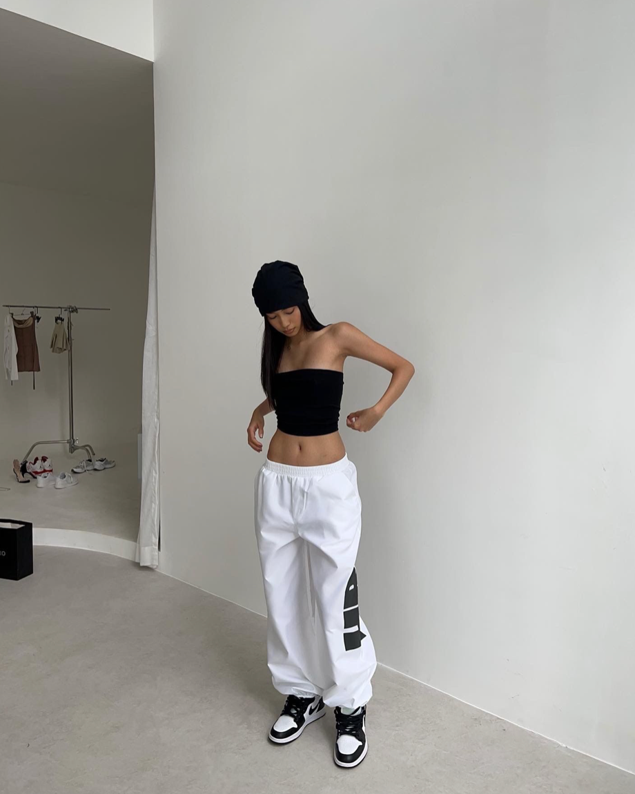 HR WHITE PANTS by Huelleyrose