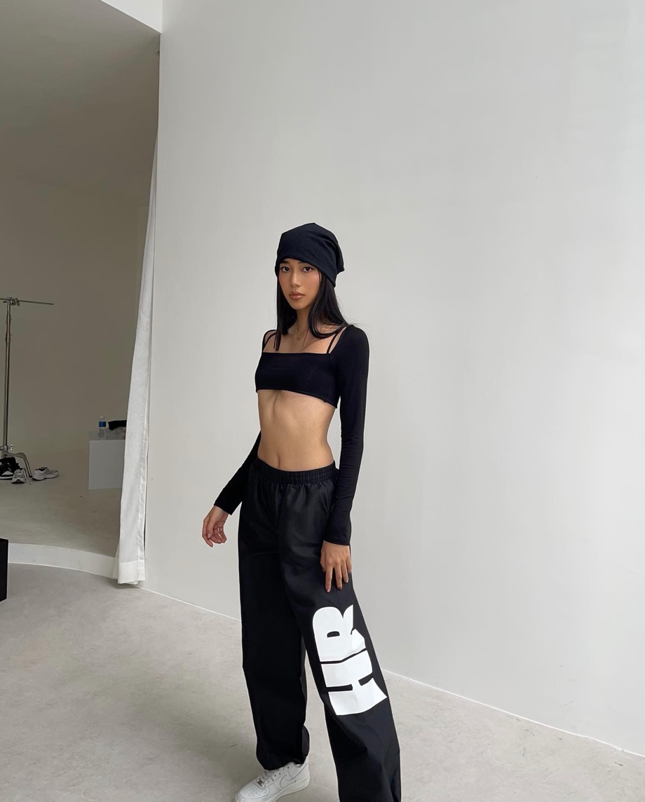 LEO TOP by Huelleyrose