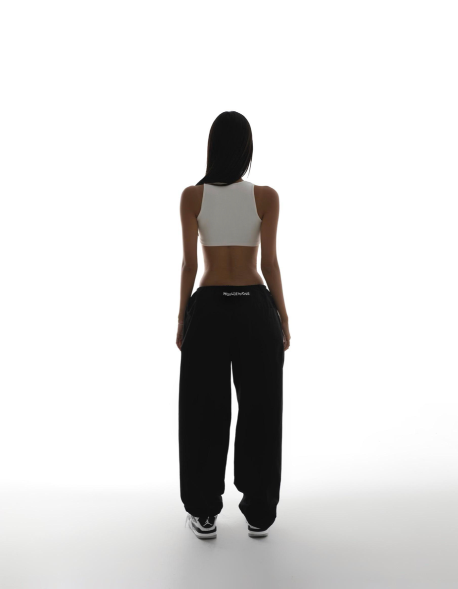 KHAKI BLACK PANTS by Huelleyrose