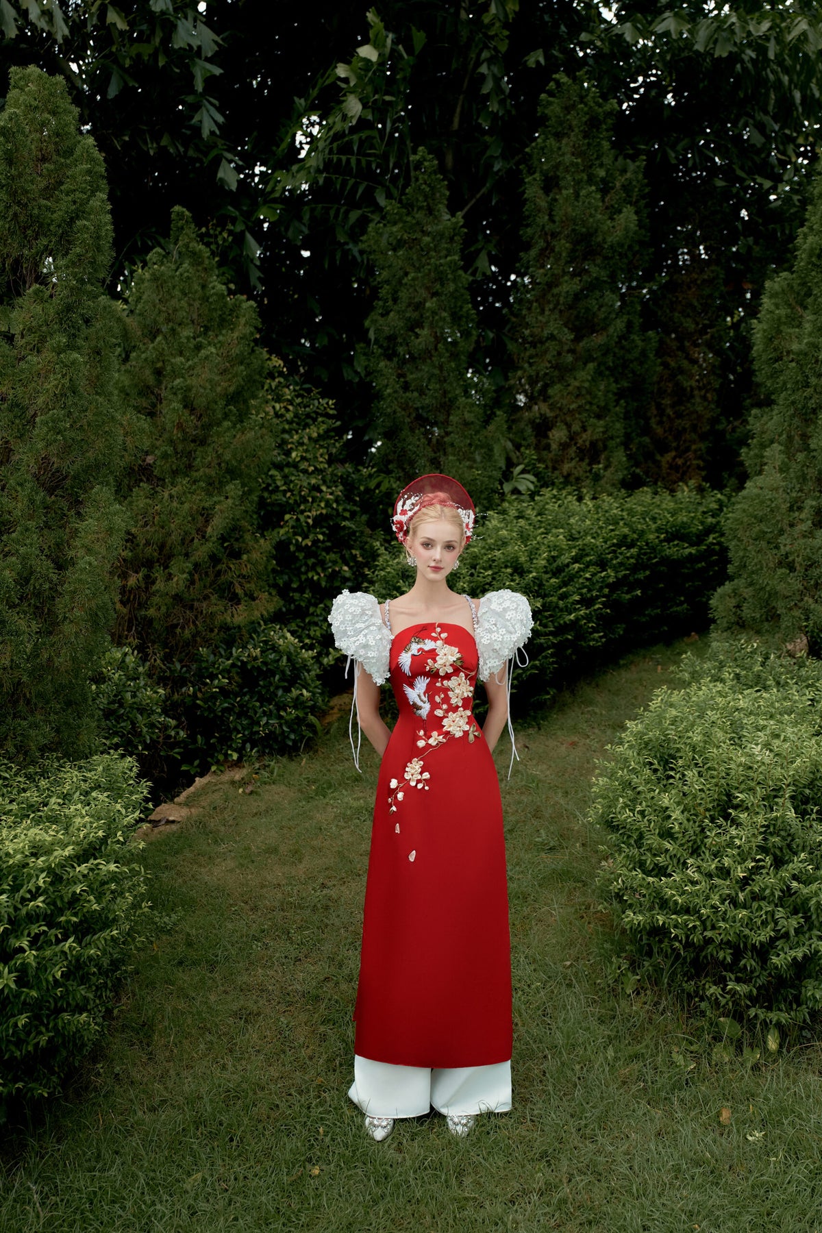 Áo Dài Chu Tước by Rosie