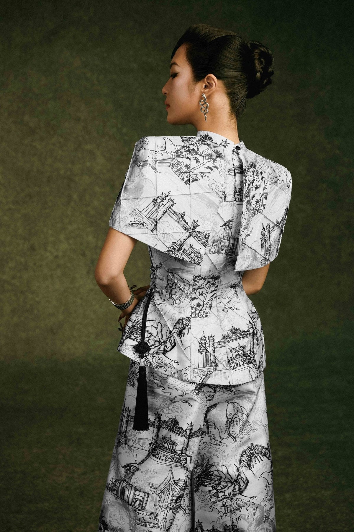 "Giai Kỳ" Cape by Keira Tong