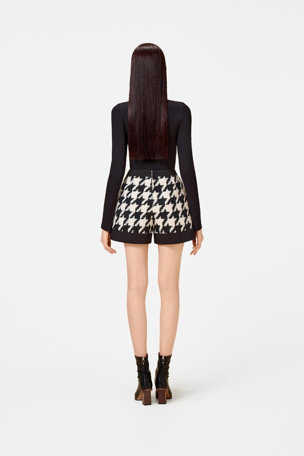 Black and White Houndstooth Shorts by Montsand