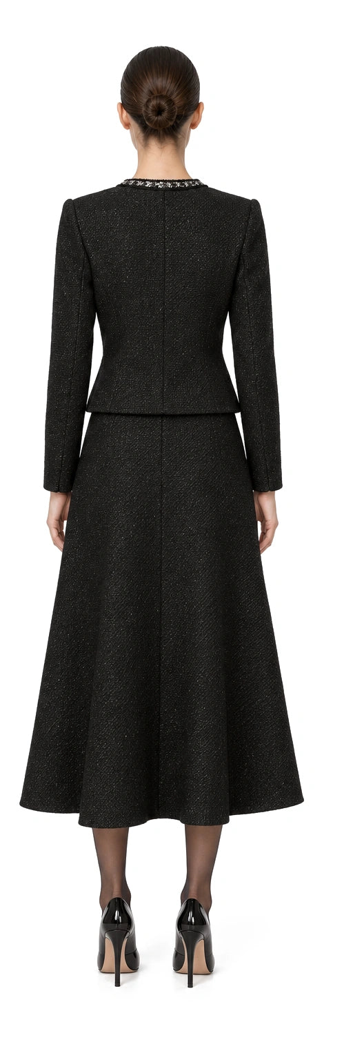 CHÂN VÁY TWEED ĐEN KT BẠC, AI-rendered back view; rear details inferred where no source exists